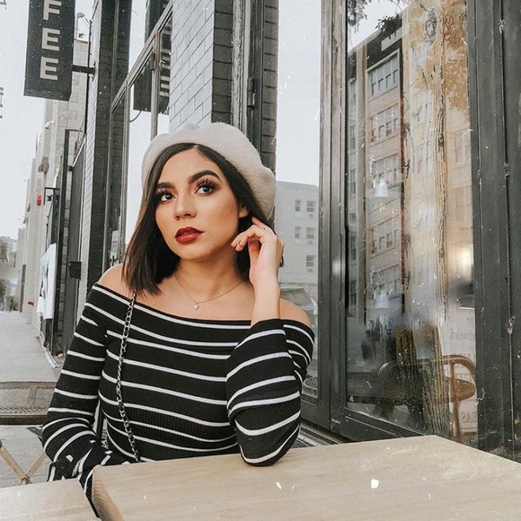 Tops - Off the Shoulder Top